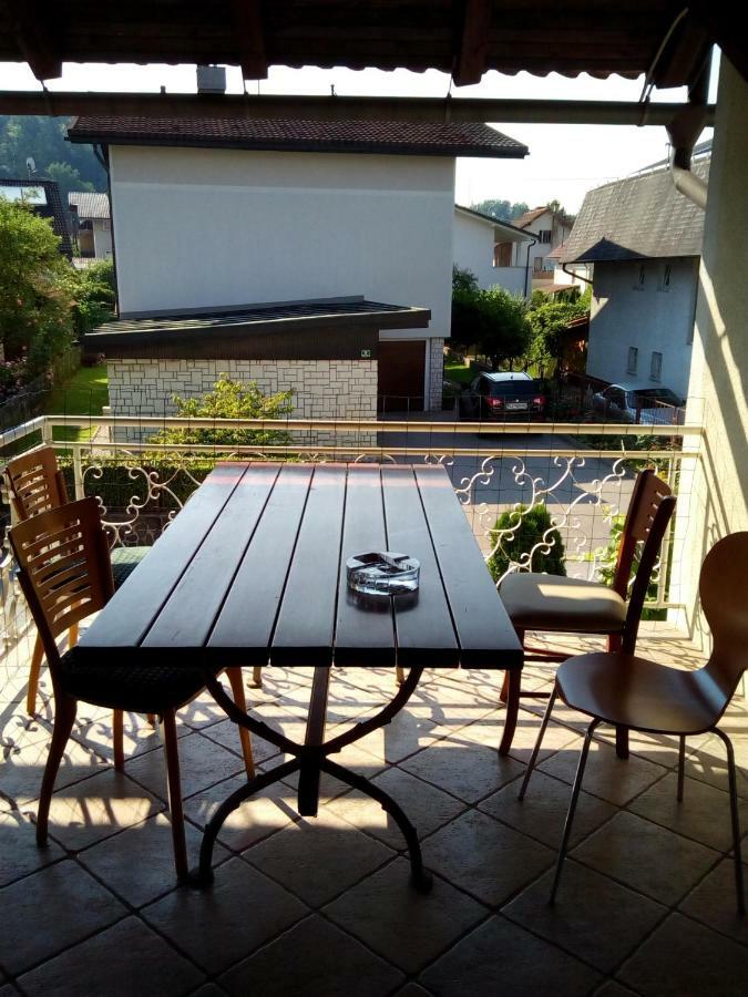 Vila Bbq Ljubljana Buitenkant foto